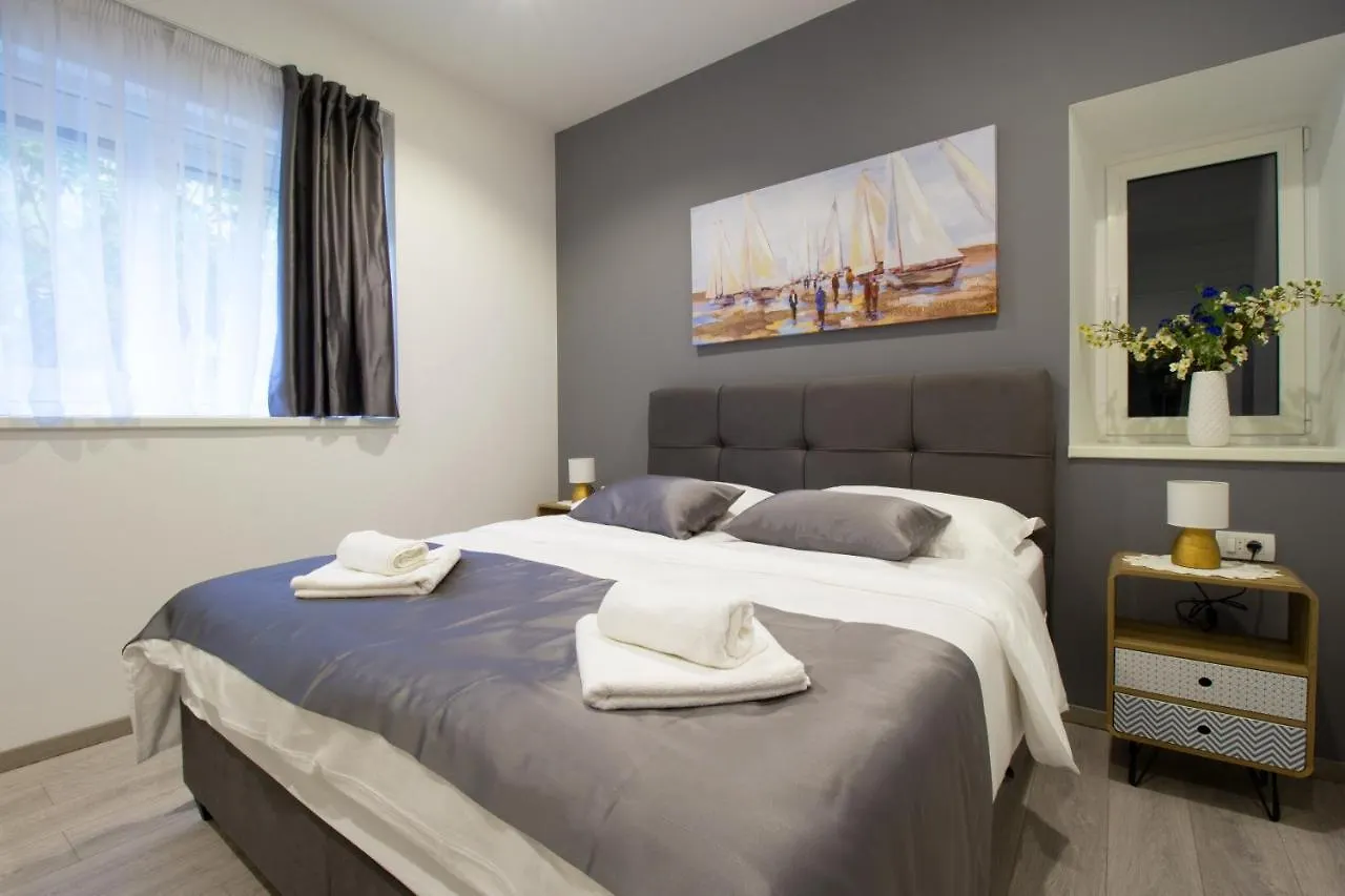 Split Urban Getaway Double Room 0*,  Croatia